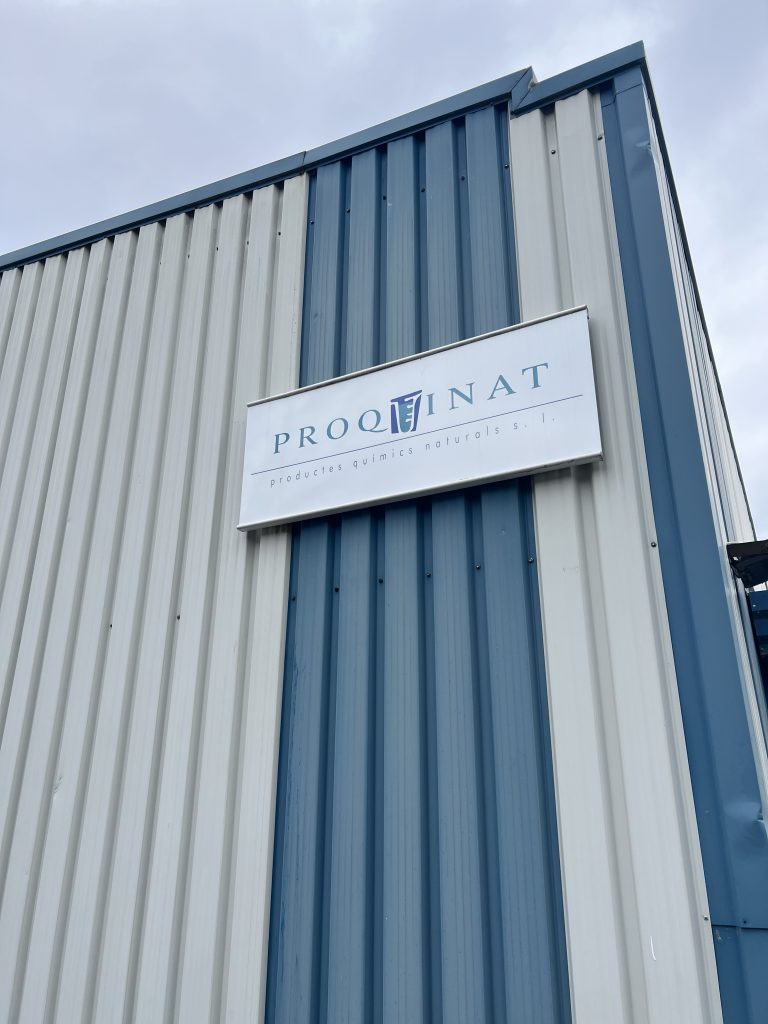 Entrada Fábrica Proquinat Òrrius